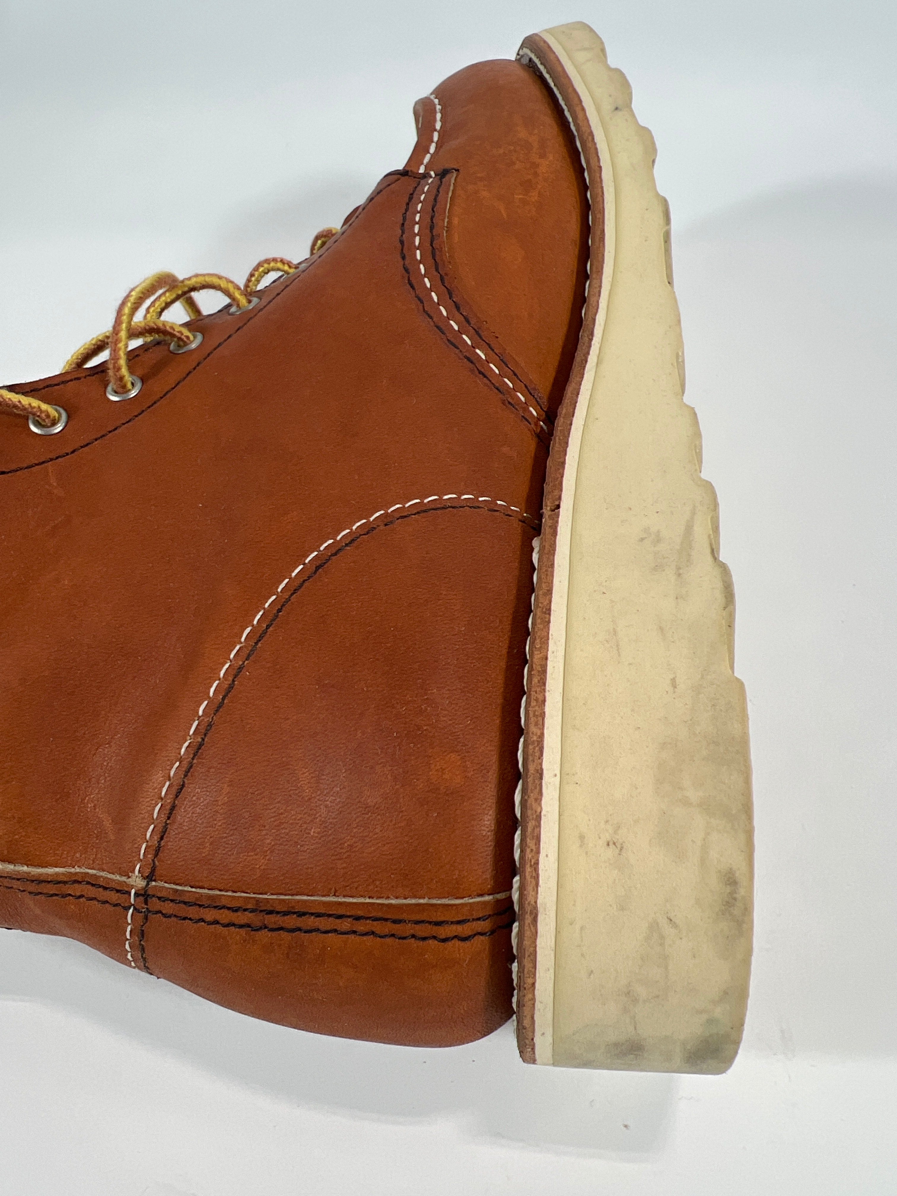Red Wing Shoes - 6-inch Classic Moc Leather Boots - Women's |-| Red Wing Shoes - Bottes Classic Moc 6 pouces en cuir - Femme