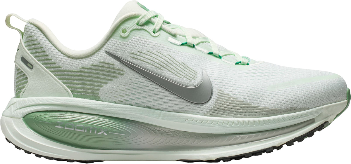 Nike - Vomero 18 Road Running Shoes - Women's|-|Nike - Souliers de course sur route Vomero 18 - Femme